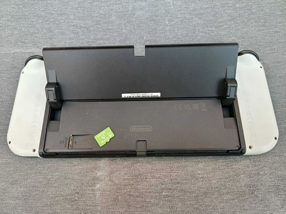 Nintendo Switch Oled Completa (64GB)