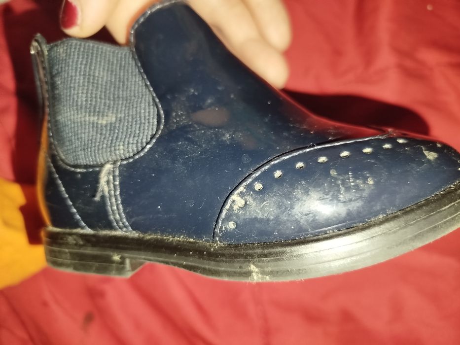 Buty i kombinezony