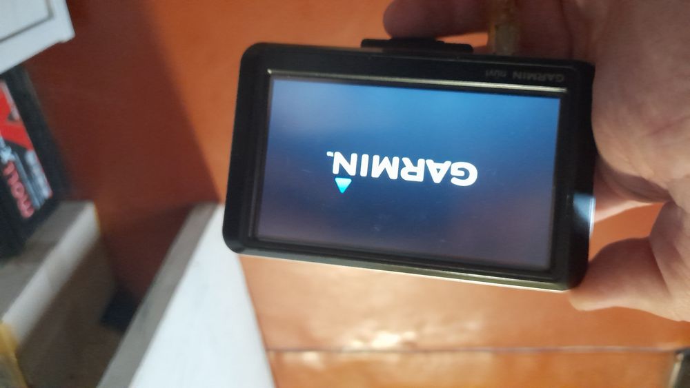 продам  навигатор Garmin