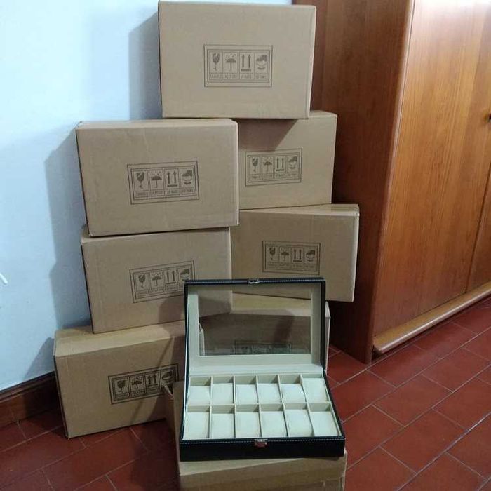 Caixa para 12 relógios Pele sintética Novas
