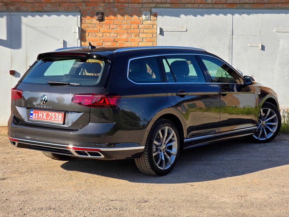 VW Passat R-Line Elegace 2.0TDI 2021