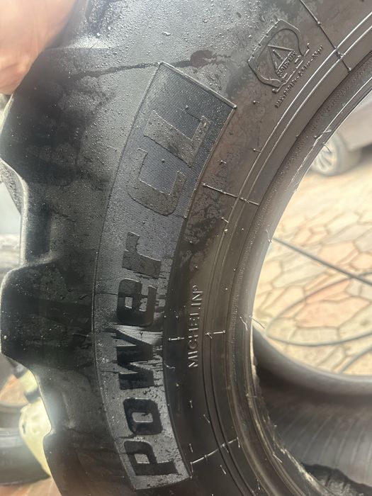 Шина 15.5/80 R24 Michelin Power CL