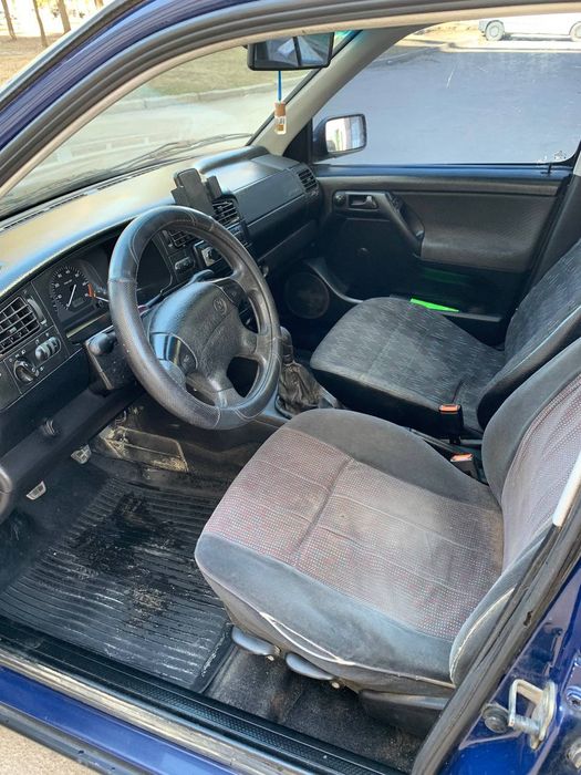 Гольф 3 сів і поїхав