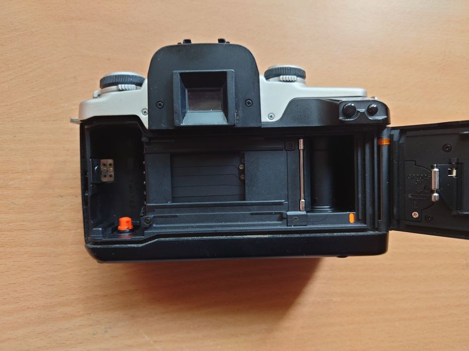 Canon EOS 50E :)