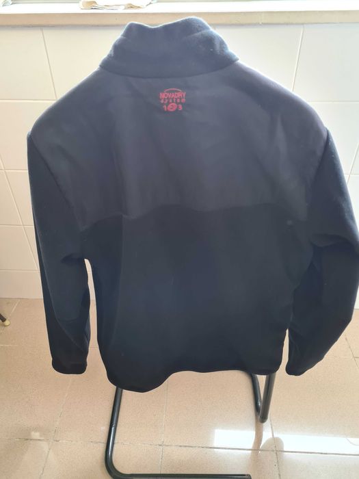 Casaco polar Quechua preto, tamanho M, bom estado