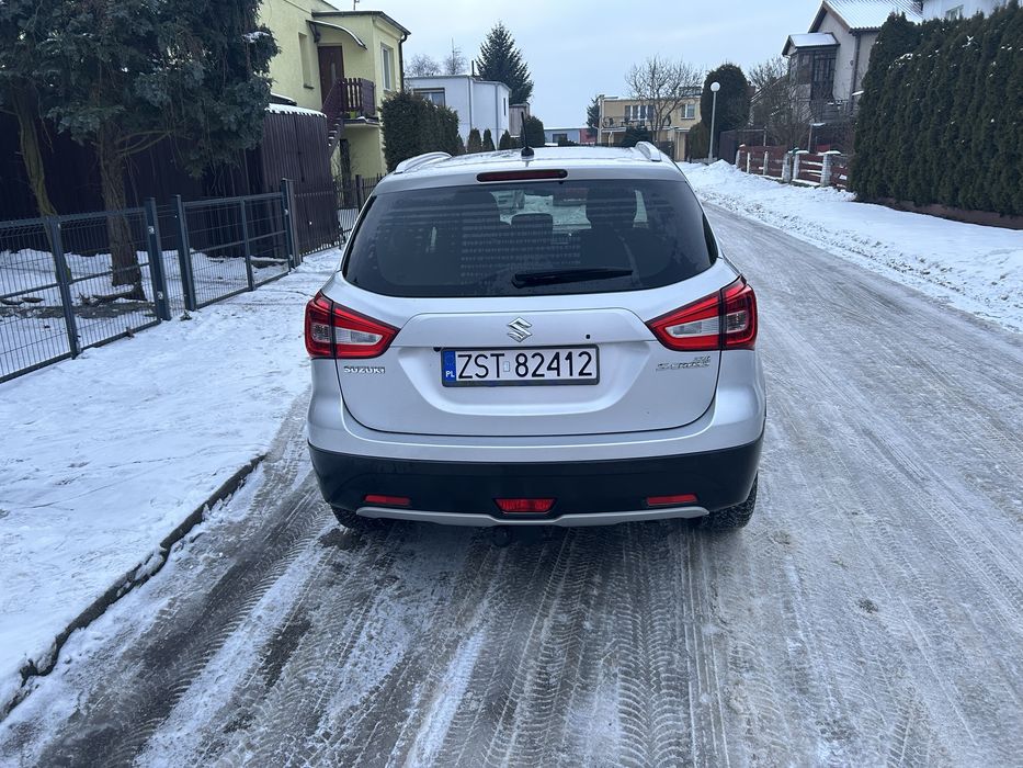 Sprzedam Suzuki  SX4 S-cross 2016