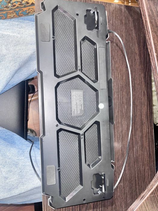 Комплект: клавиатура с подсветкой + беспроводная мышь + наушники