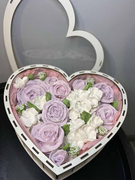 Подарунок до Дня закоханих , 8 березня