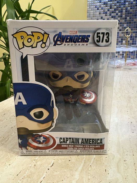 FUNKO POP! Ігрова фігурка №573 Капітан Америка з мйольніром, серія «Месники: Фінал»