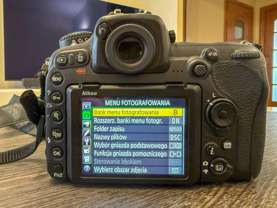 Aparat Nikon D500 + grip+2 karty+ dod. bateria+ładowarka