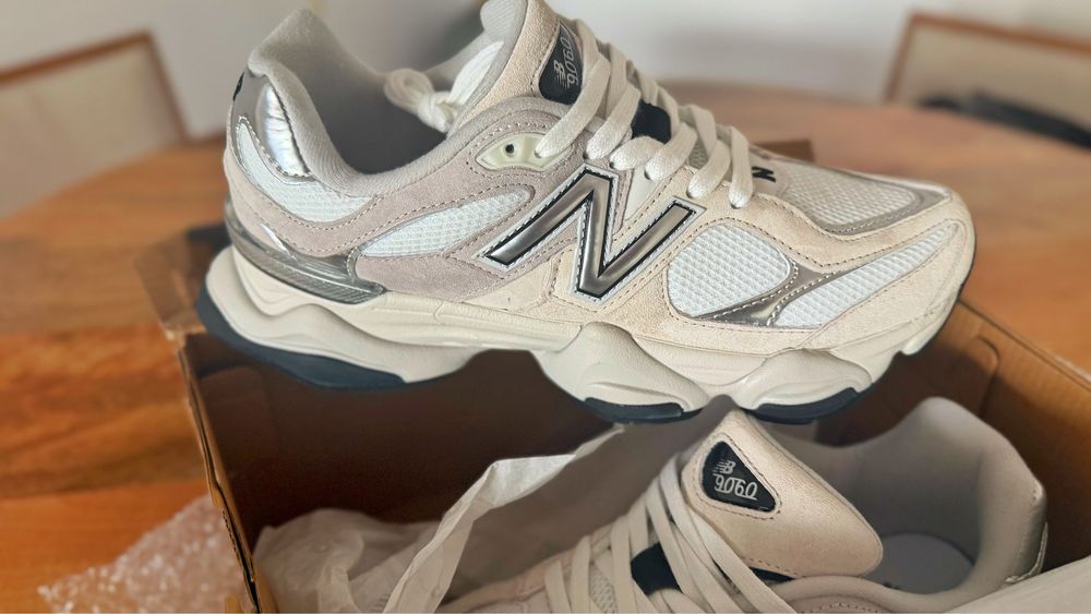 NOVOS New Balance 9060 U9060JRB | EU 42 | 100% Originais | Caixa Incluída
