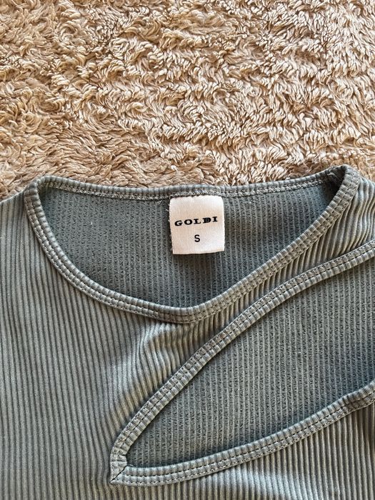 Кофта с вырезом XS