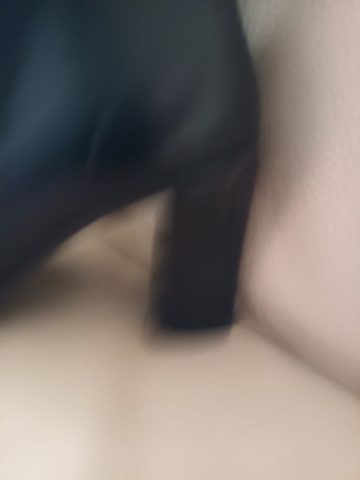 Botas altas pretas de pele