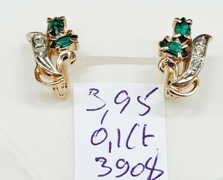 Продам золотые серьги с бриллиантами