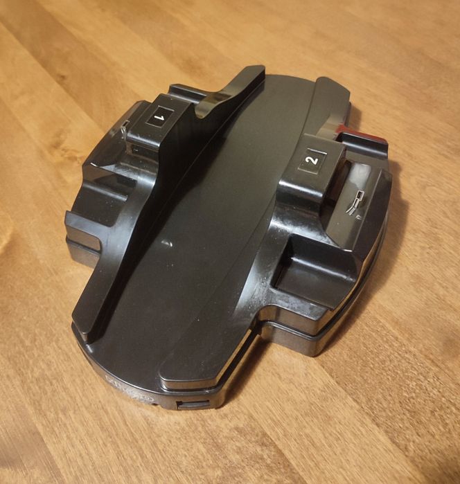 Podstawka Nitho, stacja dokująca PS3 Slim