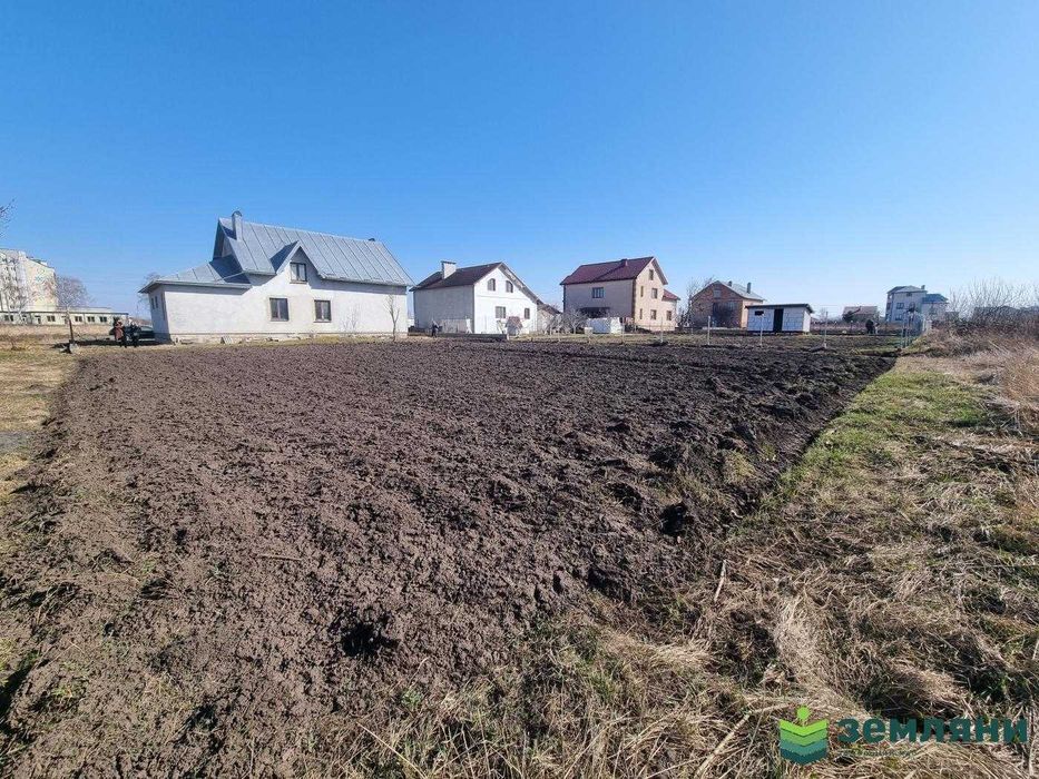 Продаж будинку 222 кв.м та землі 12,5 соток в с. Підпечери (5)