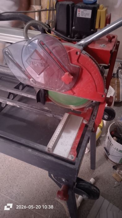 Vendo máquina de cortar cerâmica da marca ruby