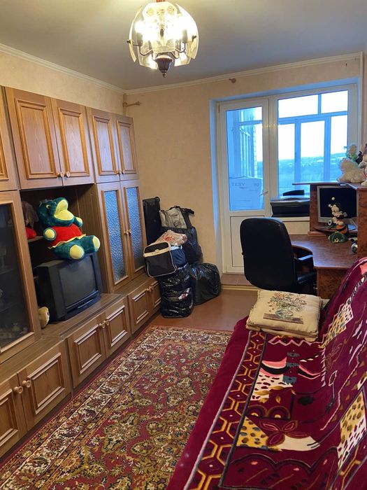 продаж 3-кімнатної квартири на Нижній Польовій