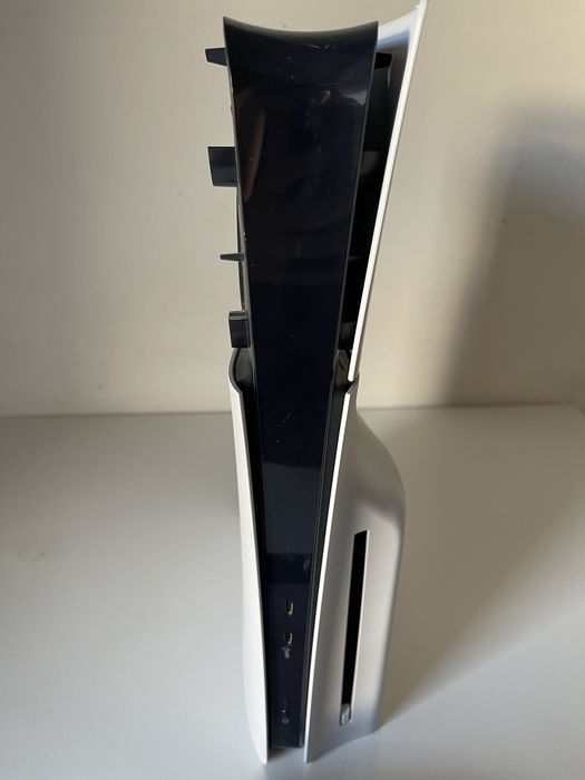PlayStation 5 Slim (Versão Digital) | A funcionar a 100% | Preço de Oportunidade