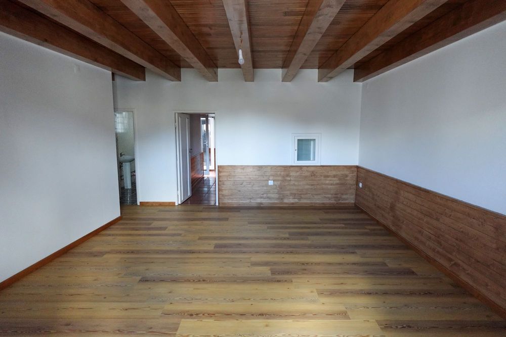 Moradia central e renovada junto ao Rio Douro, no Norte de Portugal