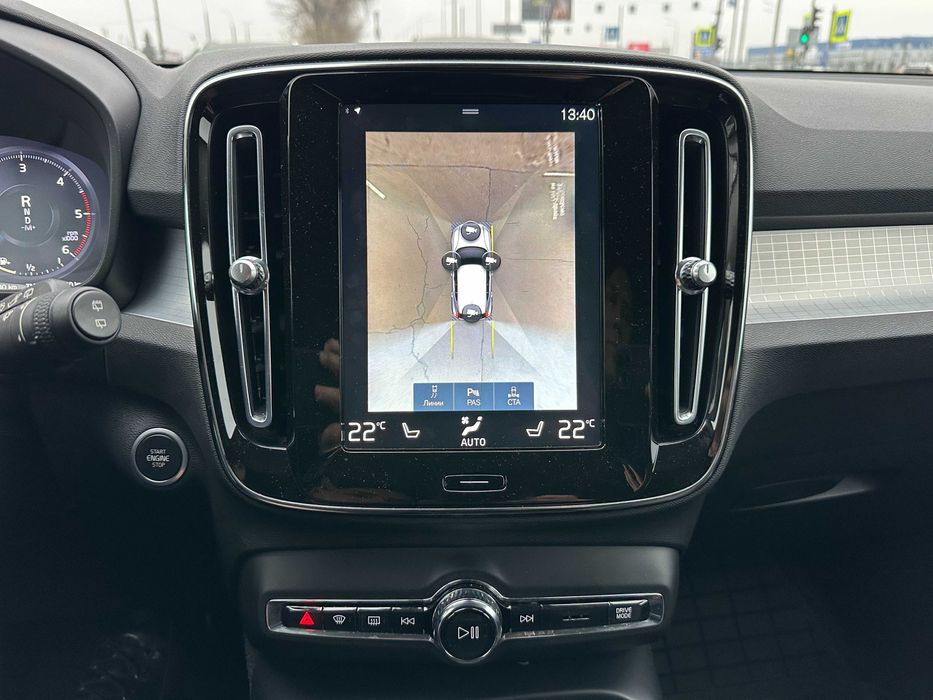 Volvo XC40 2020 Momentum Pro