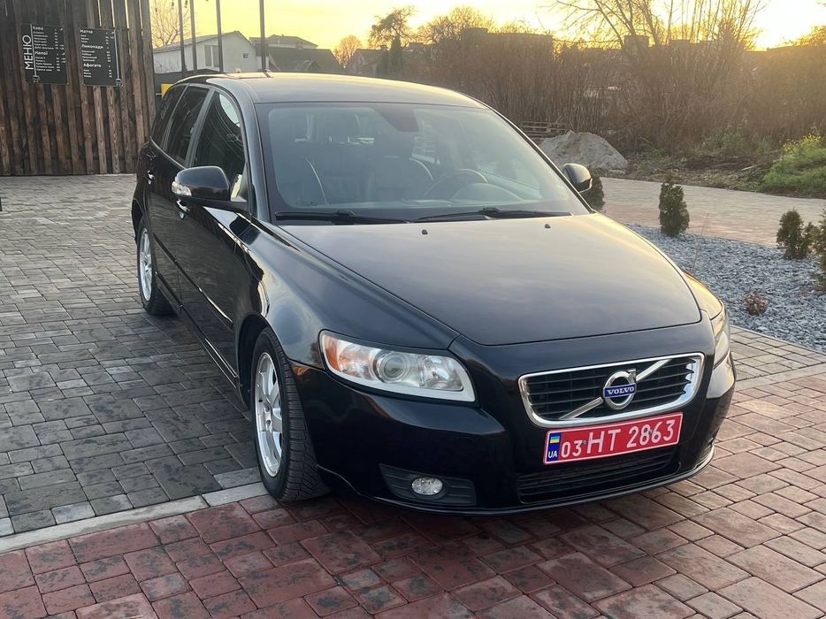 VOLVO V50. 2л Диз автомат