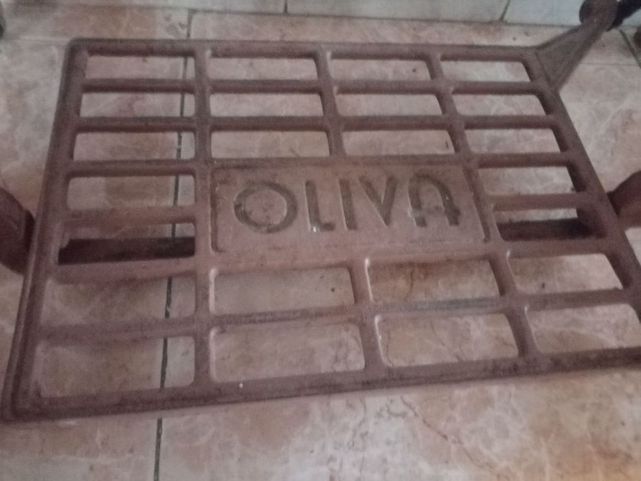 Máquina de costura Oliva