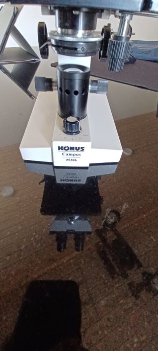 Vendo Microscópio Konus!