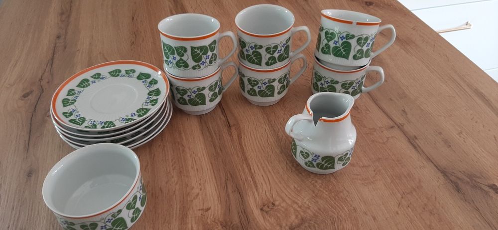 Zestaw, serwis kawowy Chodzież niepelny, uszkodzony