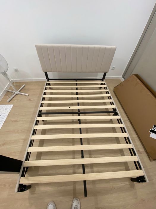 Cama de Casal 140x190cm