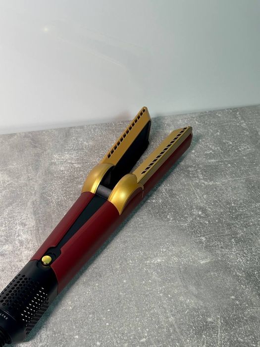 Фен-вирівнювач Dyson бордовий без лого