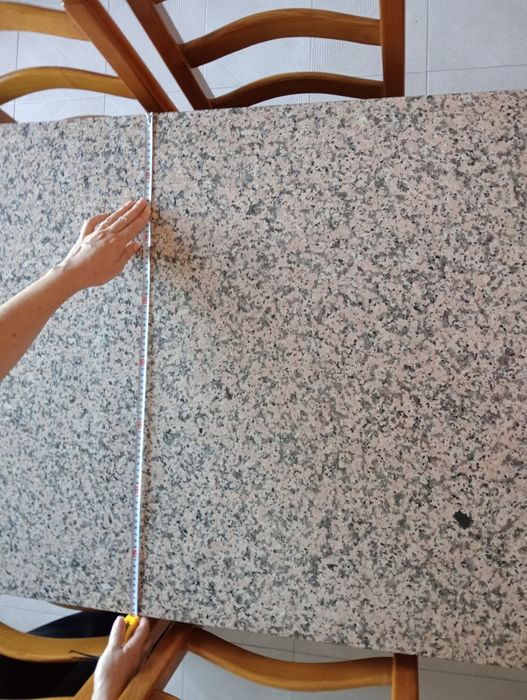 Tampo para mesa em granito