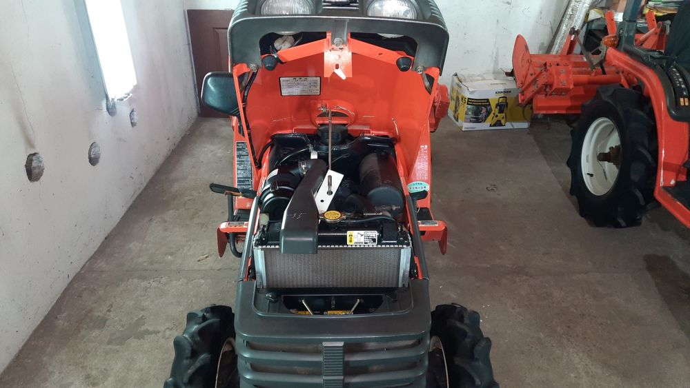 Трактор КУБОТА. 2003р. СВІЖОПРИВЕЗЕНИЙ. Ідеальний стан.