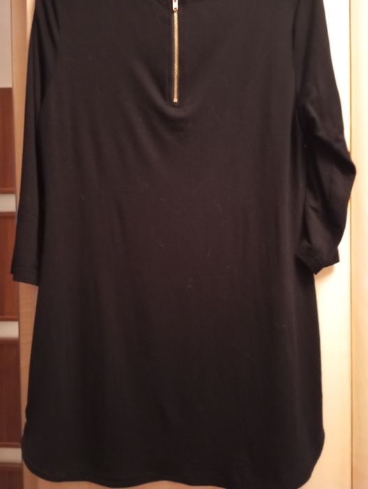 Piękna bluzeczka damska czarno-biała w kropki