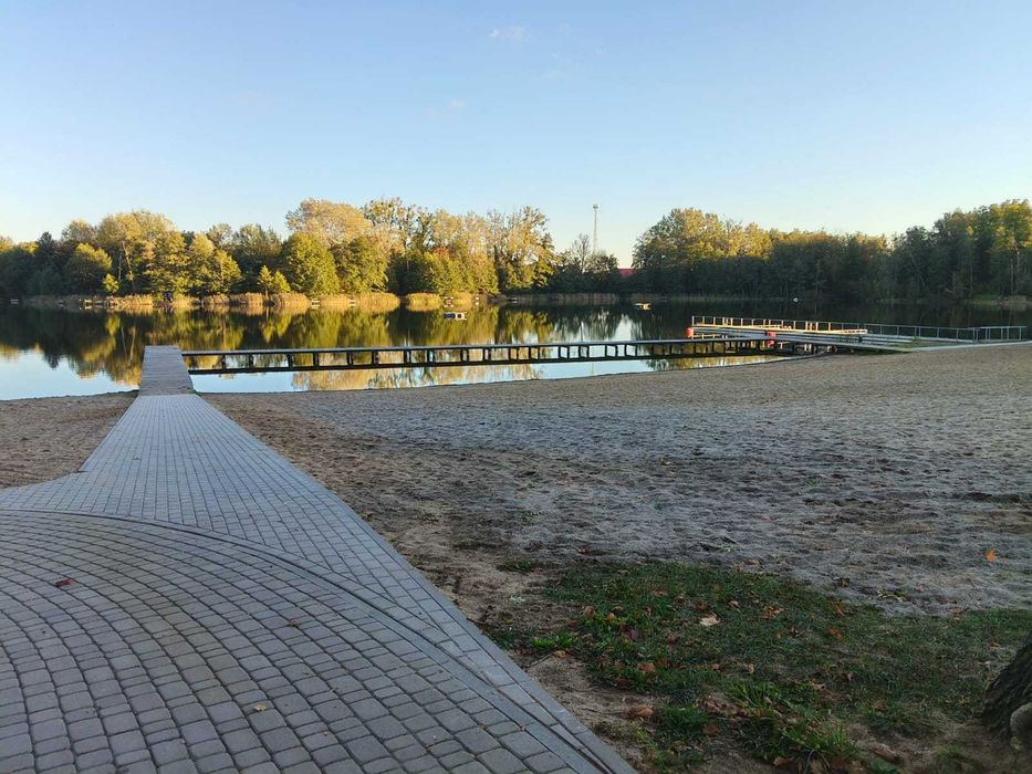 Dom nad jeziorem na sprzedaż