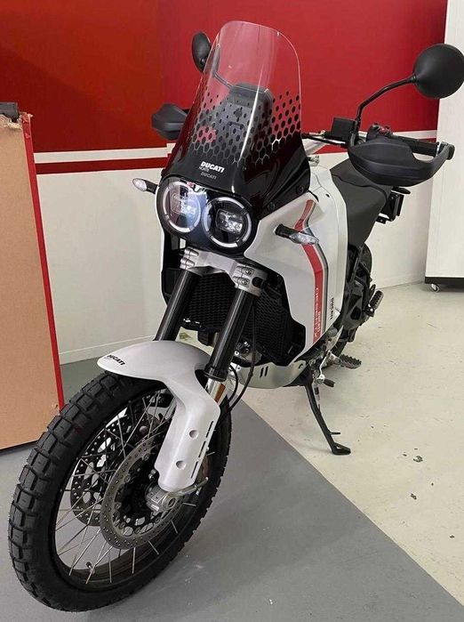 Ducati DesertX 2022