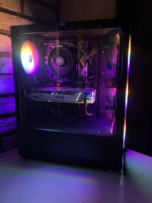 Продам компʼютер срочно