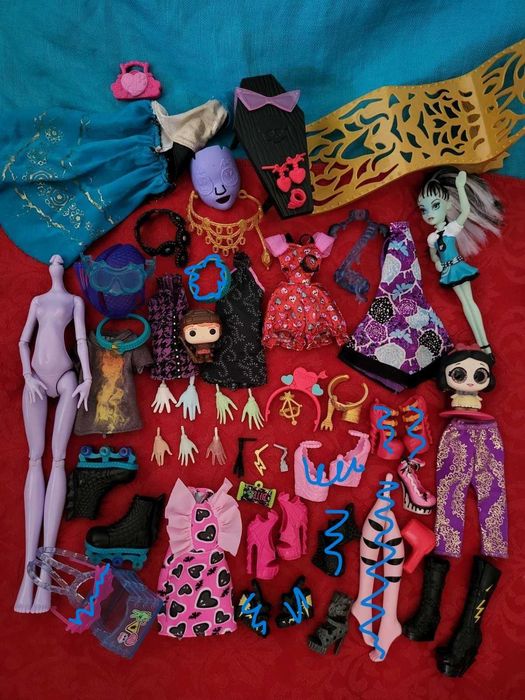 Аксесуари одяг взуття Монстер хай барбі вінкс братц Mattel оригінал