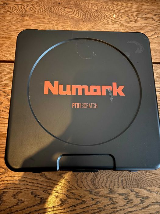 Gira-discos portátil Numark