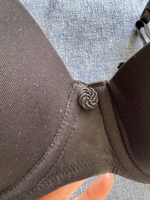 Бюстгальтер Wonderbra чорний і бежевий