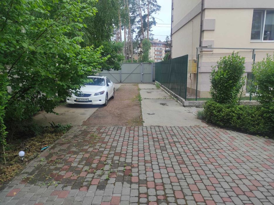 Затишний таунхаус в Ірпені з парко-місцем!