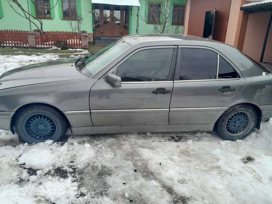 Продам мерседес на ходу