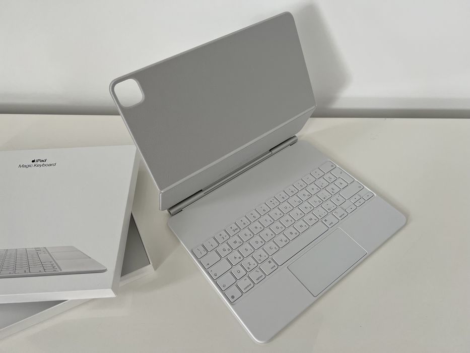 Apple Magic Keyboard (MJQL3) для Air 13” iPad Pro 12,9”