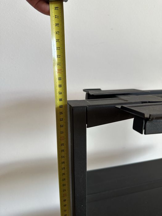 Movel Tv / HiFi ajustavel e com rodas