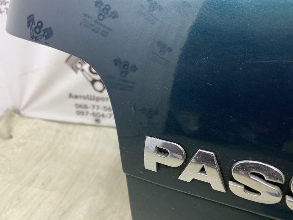 Ляда Volkswagen Passat B5+ кришка багажник пасат б5 зелена без скла