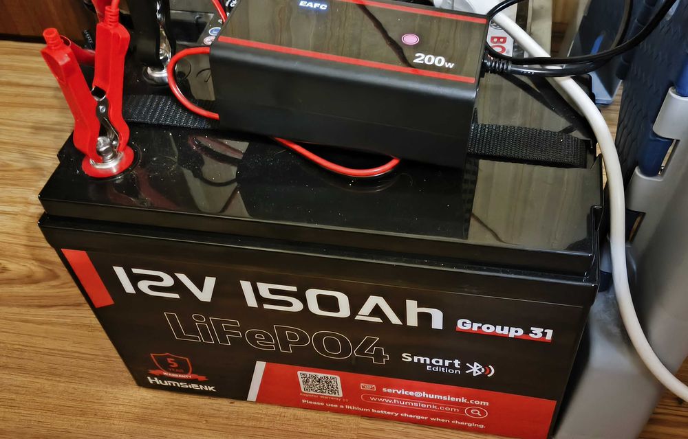 Зарядний пристрій EAFC на 12v 15 ампер 200W (LiFePO4, AGM, GEL)