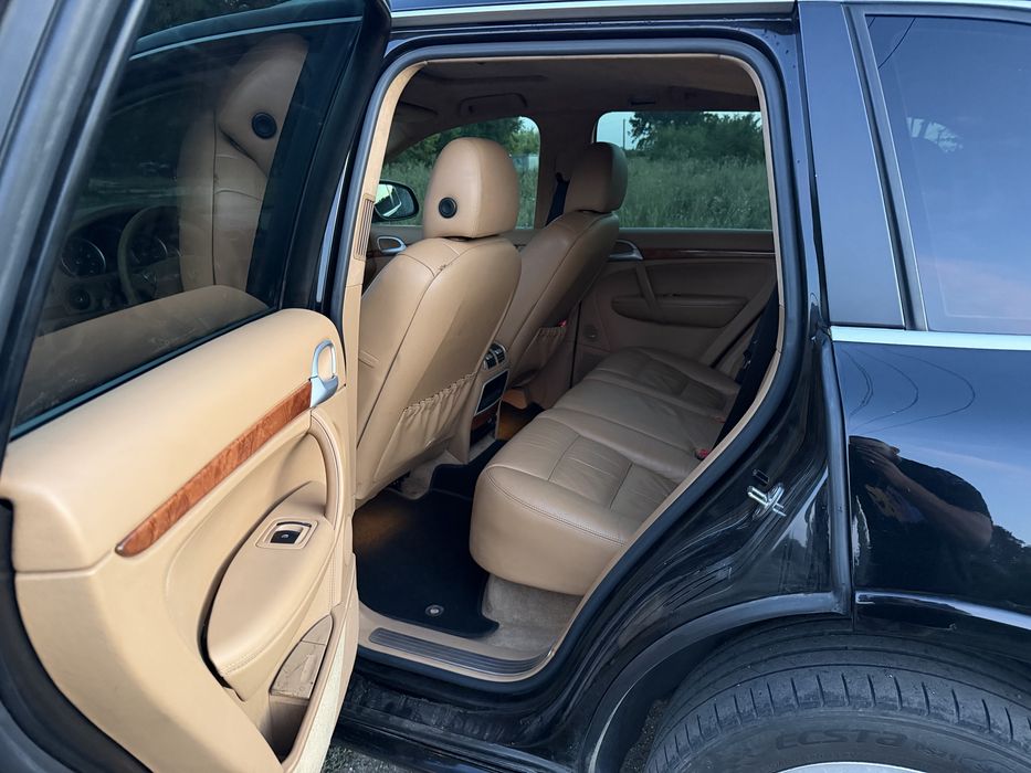 Porsche Cayenne. 4.5-турбо.