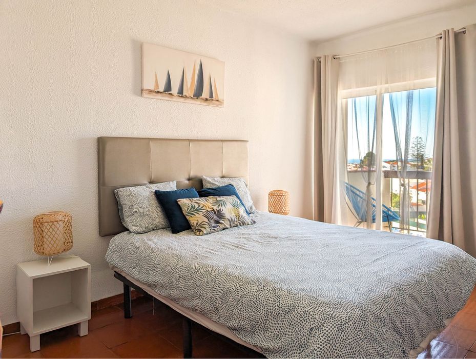 Apartamento T1 com A/C Piscina Varanda Vista Mar