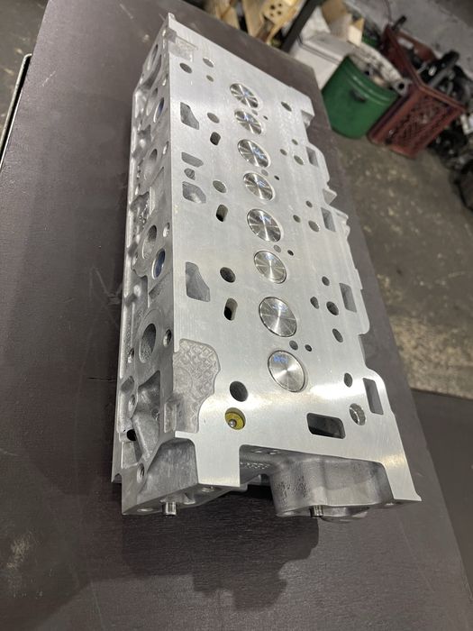 ГБЦ Колінвал 1.6Hdi 8V Peugeot Volvo Citroen Ford Mazda