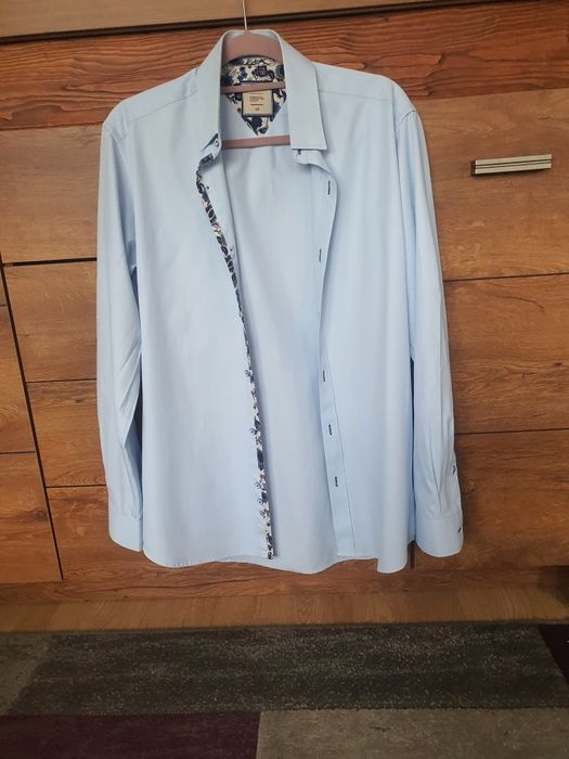 Błękitna, męska koszula